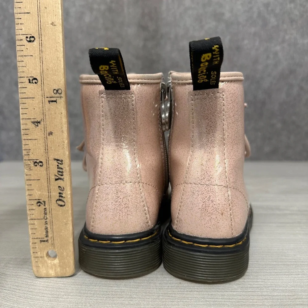 Dr. Martens 1460 Glitter Boots Kids Sz 11 US‎ Powder Pink Silver Flower Eyelets